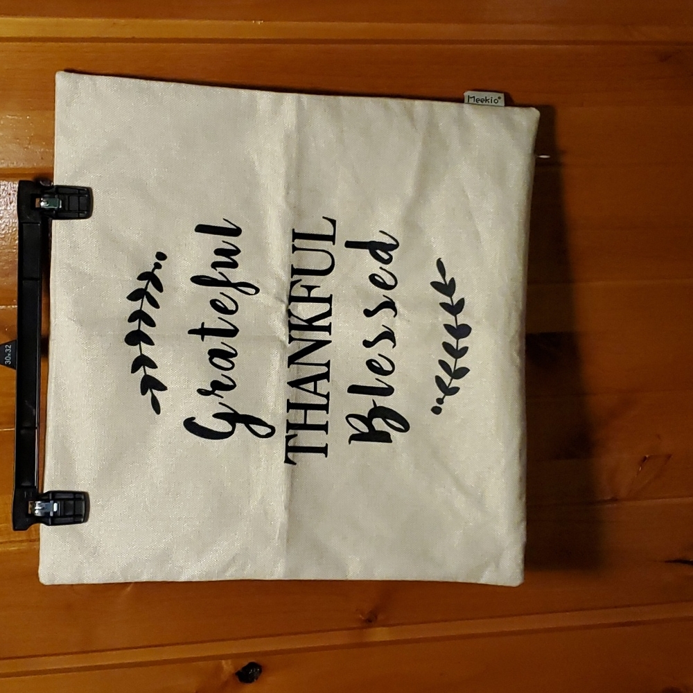 Meekio pillow sham.